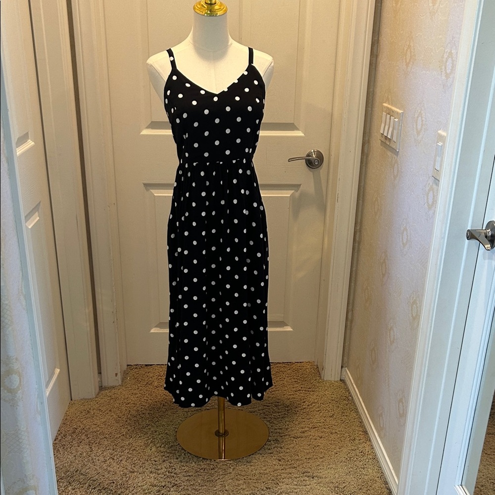 Old Navy Black and White Polka Dot Dress in Size Medium NWT